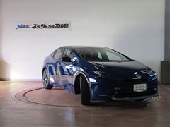 プリウス Z E-Four