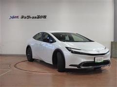 プリウス U E-Four