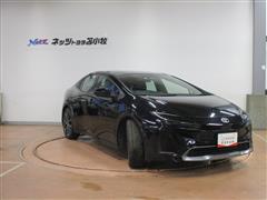 プリウス Z E-Four