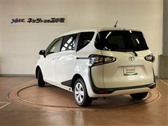 シエンタ X 4WD