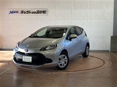 トヨタ AQUA X E-Four