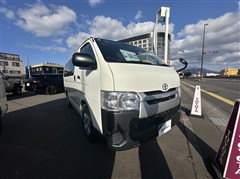 ハイエースバン DX