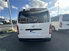 ハイエースバン DX