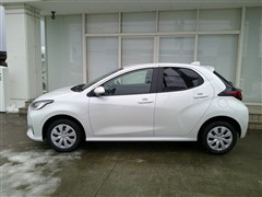 ヤリス ハイブリッド G