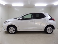 ヤリス ハイブリッド G