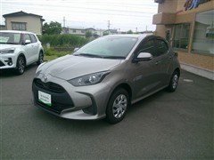 ヤリス X