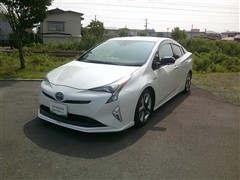 トヨタ プリウス A プレミアムツーリング