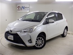 トヨタ ヴィッツ F