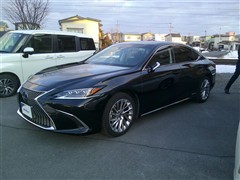 ES300h バージョンL