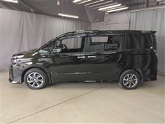 ヴォクシー ZS キラメキ3 4WD