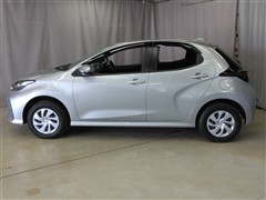 ヤリス X 4WD