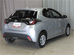 ヤリス X 4WD