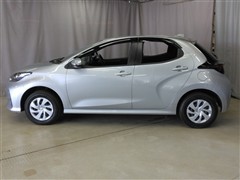 ヤリス X 4WD