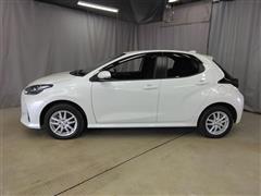 ヤリス ハイブリッド G 4WD