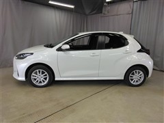 ヤリス ハイブリッド G 4WD