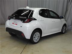 ヤリス ハイブリッド G 4WD