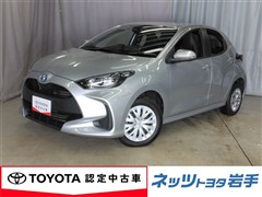 トヨタ ヤリス ハイブリッド X 4WD