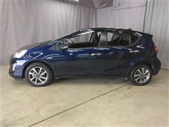 アクア S スタイルブラック 2WD