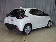 ヤリス ハイブリッド G 4WD