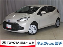 トヨタ アクア X 4WD
