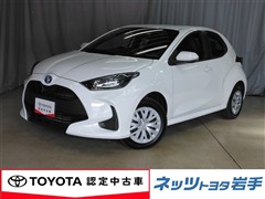ヤリス ハイブリッド X 4WD