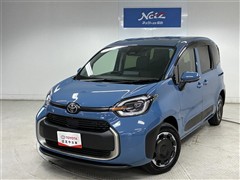 トヨタ シエンタ ハイブリッドZ  4WD