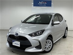 ヤリス ハイブリッド X 4WD