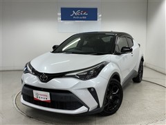 トヨタ C-HR G-TモードネロSE+4WD