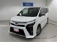 トヨタ ヴォクシーHV ZSキラメキ3