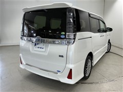ヴォクシーHV ZSキラメキ2