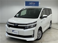 トヨタ ヴォクシー ハイブリッド V