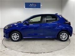 ヤリス ハイブリッド X