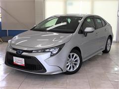 トヨタ　カローラ ハイブリッド S