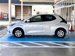ヤリス X 4WD
