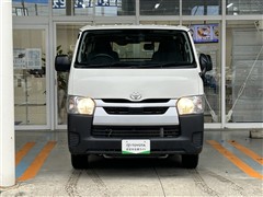 ハイエースV DX 4WD 3/9ニン