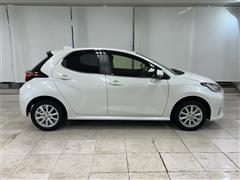 ヤリス ハイブリッド Z 4WD