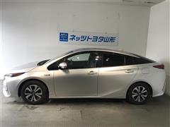 プリウスPHV A