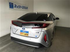 プリウスPHV A
