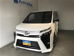 トヨタ　ヴォクシー ZSキラメキ3 4WD