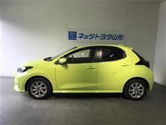 ヤリス ハイブリッド G