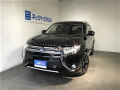 三菱　アウトランダーPHEV G セーフティ