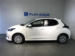 ヤリス ハイブリッド X 4WD