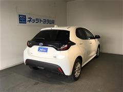 ヤリス ハイブリッド X 4WD