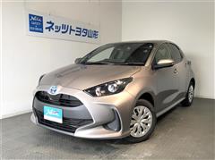 ヤリス ハイブリッド X 4WD
