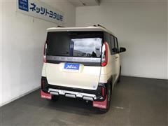 デリカミニ T プレミアム 4WD