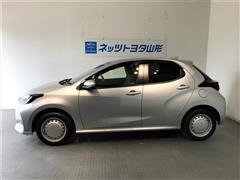 ヤリスハイブリッド X 4WD