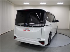 ヴォクシー HEV S-Z