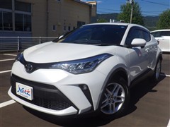 トヨタ C-HR S-T 4WD