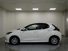 ヤリス ハイブリッド G