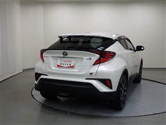 C-HR HEV S GRスポーツ